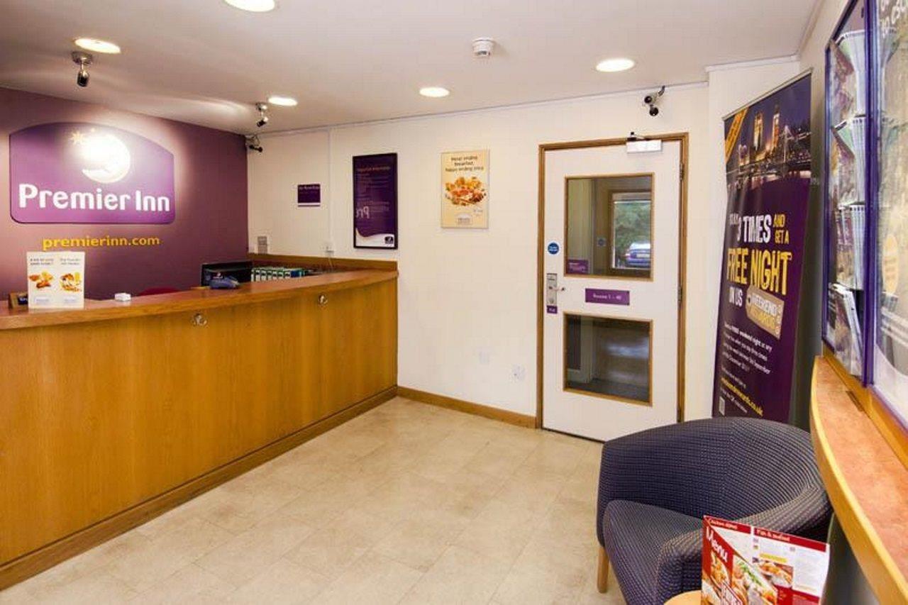 Premier Inn London Greenford Exterior foto
