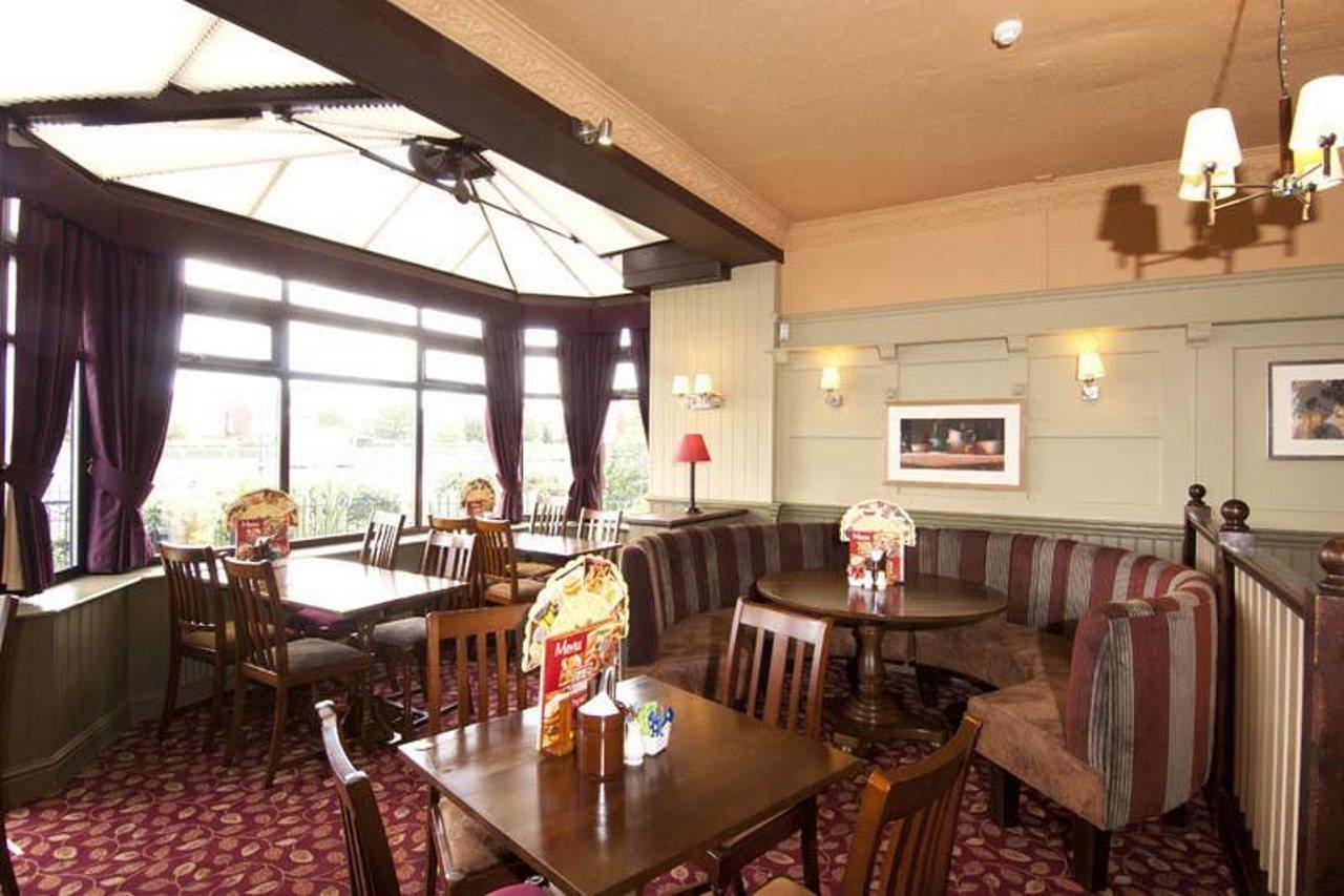 Premier Inn London Greenford Exterior foto